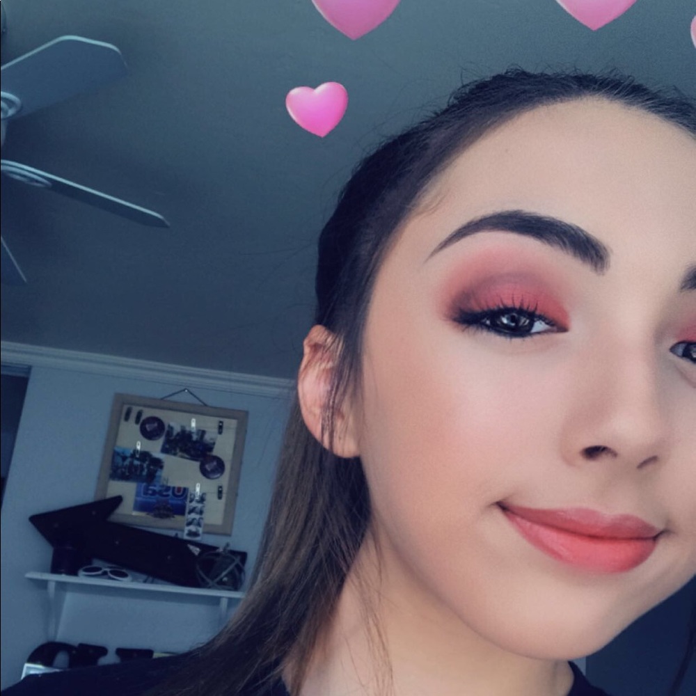 Meet your Posher, Eliana